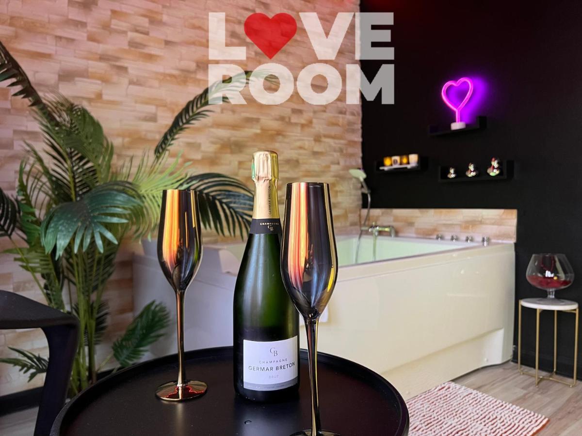 Love Room Ou Pas ! Chamalières Exteriör bild